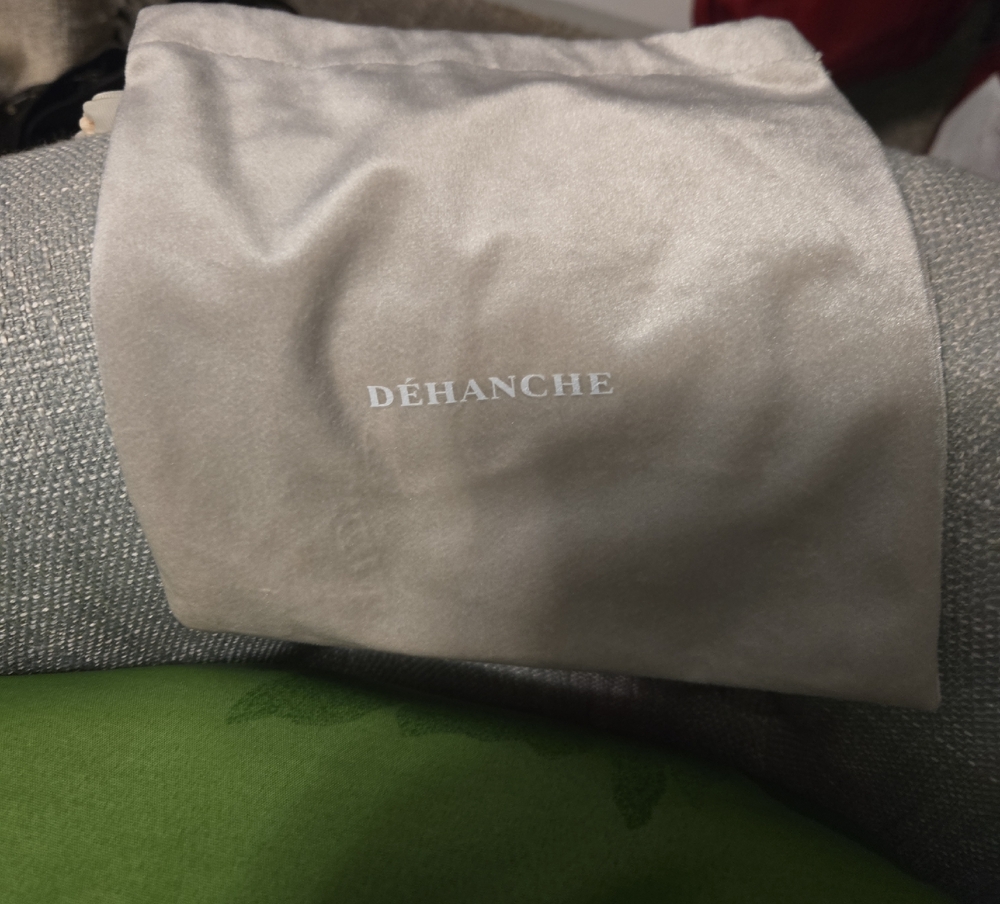 Déhanche Beige Dust Bag For Belts.